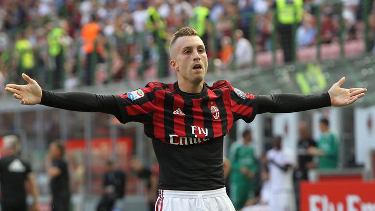 MILAN, ITALY - MAY 21:  Gerard Deulofeu of AC Milan celebrates after scoring the opening goal during the Serie A match between AC Milan and Bologna FC at S