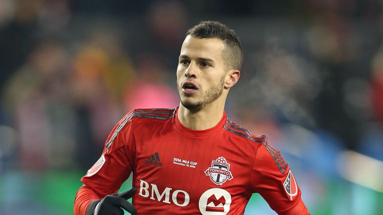 TORONTO, ONTARIO - DECEMBER 10:  Sebastian Giovinco #10 of the Toronto FC plays against the Seattle Sounders during the 2016 MLS Cup at BMO Field on Decemb