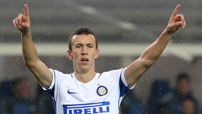 BERGAMO, ITALY - OCTOBER 23:  Ivan Perisic of FC Internazionale Milano gestures during the Serie A match between Atalanta BC and FC Internazionale at Stadi