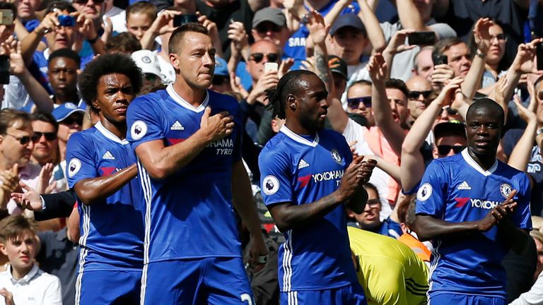 Chelsea's English defender John Terry gestures to the crowd as he is substituted off in the 26th minute during Chelsea and Sunderland on May 21, 2017.