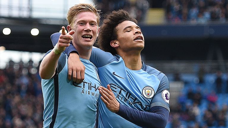Kevin De Bruyne celebrates after giving Manchester City a 3-0 lead