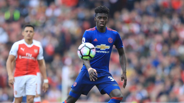 LONDON, ENGLAND - MAY 07:  Axel Tuanzebe of Manchester United in action during the Premier League match between Arsenal and Manchester United at the Emirat