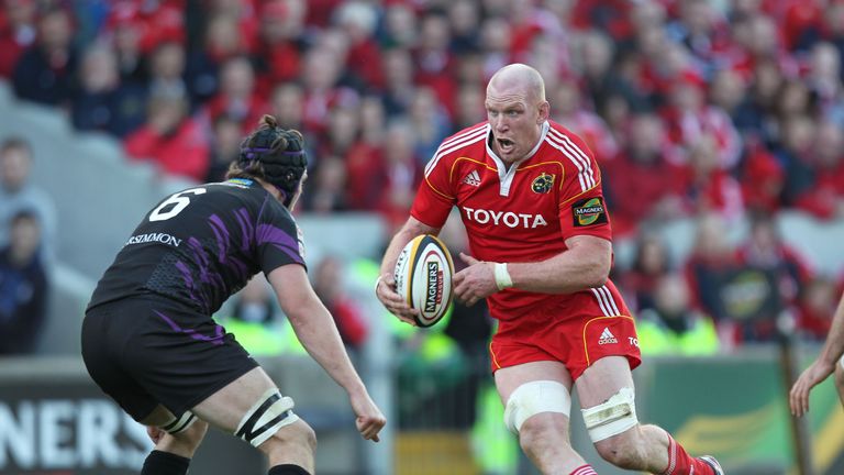 Magners League Semi-Final 14/5/2011.Munster vs Ospreys.Munster's Paul O'Connell runs at Ian Gough of Ospreys.Mandatory Credit ..INPHO/Billy Stickland