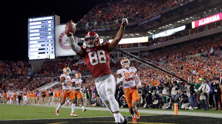 TAMPA, FL - JANUARY 09:  Tight end O.J. Howard #88 of the Alabama Crimson Tide celebrates after scoring a 68-yard touchdown during the third quarter agains