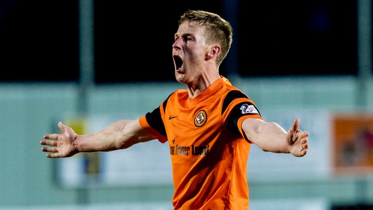 Paul Dixon's late goal put Dundee United into the Scottish Premiership play-off final