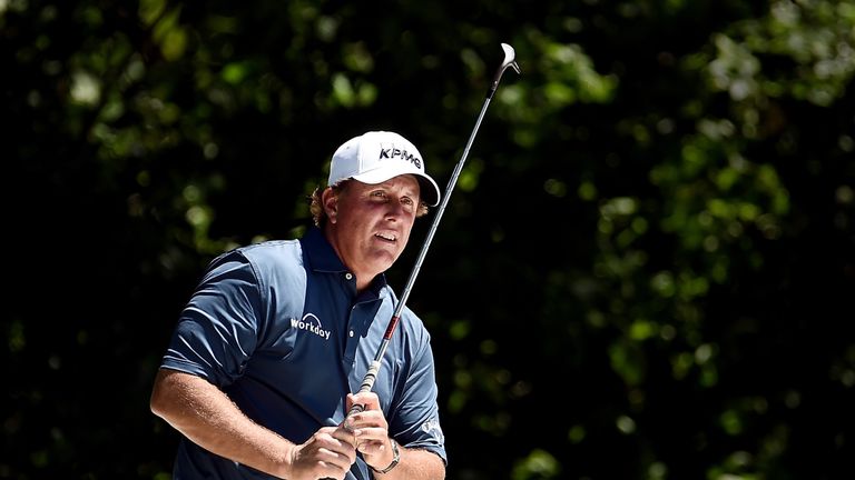 Phil Mickelson hit 67 during the first round of the Dean & DeLuca Invitational