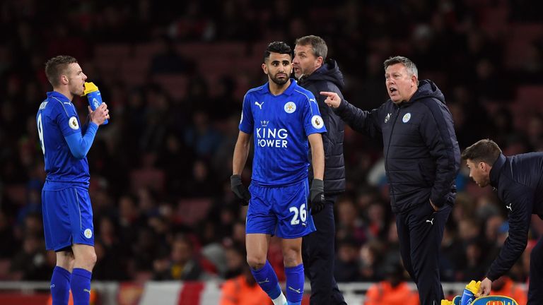 LONDON, ENGLAND - APRIL 26:  Craig Shakespeare, manager of Leicester City instructs his side as Riyad Mahrez of Leicester City looks on  during the Premier