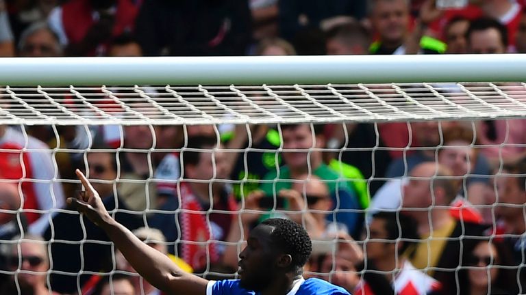 Everton's Belgian striker Romelu Lukaku celebrates scoring their first goal during the English Premier League football match between Arsenal and Everton at