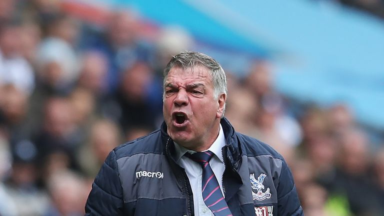 Sam Allardyce shows his frustration during the Premier League match between Manchester City and Crystal Palace