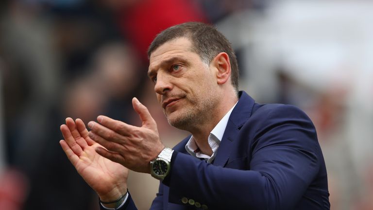 Slaven Bilic applauds Hammers fans during the draw with Stoke