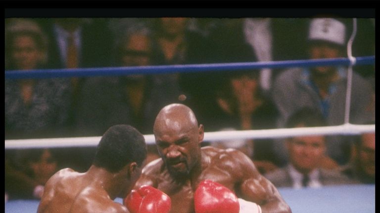 APRIL 1987:  General view of a bout between Marvin Hagler and Sugar Ray Leonard at Caesar's Palace in Las Vegas, Nevada on April 6, 1987. Mandatory Credit: