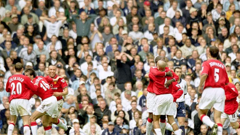 Man Utd complete 5-3 comeback v Tottenham, 2001