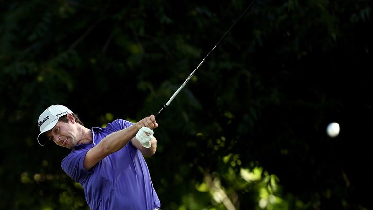 FORT WORTH, TX - MAY 26:  Webb Simpson plays his shot from the sixth tee during Round Two of the DEAN & DELUCA Invitational at Colonial Country Club on May