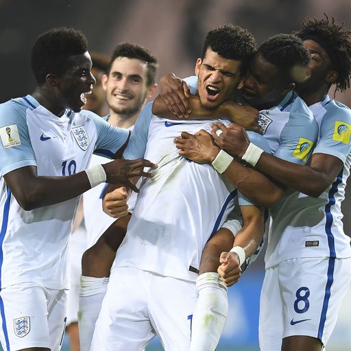 Solanke fires England into final
