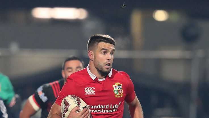 Conor Murray in action against the Crusaders