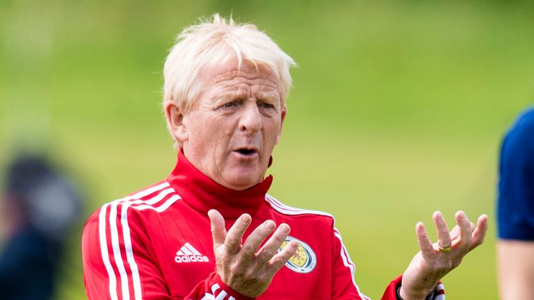 05/06/17 .  SCOTLAND TRAINING.  MAR HALL - BISHOPTON.  Scotland manager Gordon Strachan