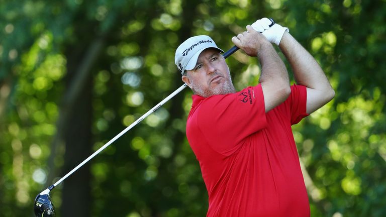 Boo Weekley surged into the clubhouse lead with a back-nine 30