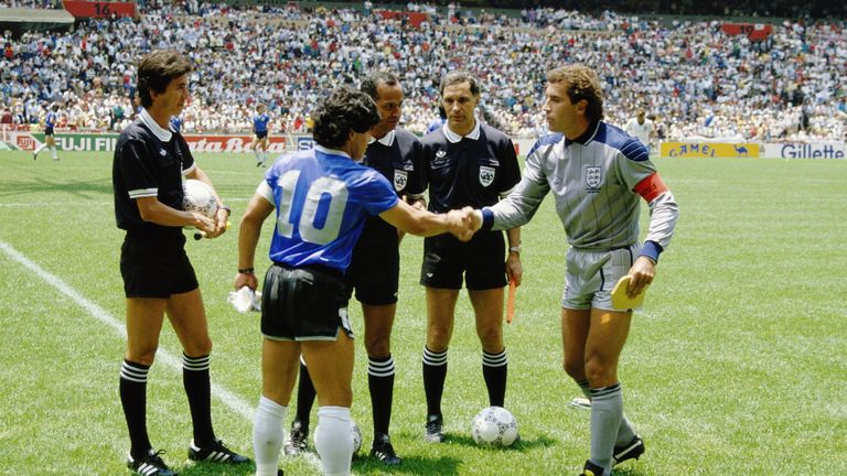 Diego Maradona of Argentina #10 shakes hands with Peter Shilton of England before the 1986 FIFA World Cup Quarter Final on 22 June 1986 at the Azteca Stadi