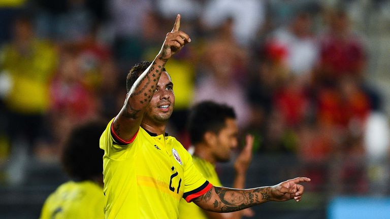 MURCIA, SPAIN - JUNE 07:  Edwin Cardona of Colombia celebrates after scoring his team's first goal during a friendly match between Spain and Colombia at La