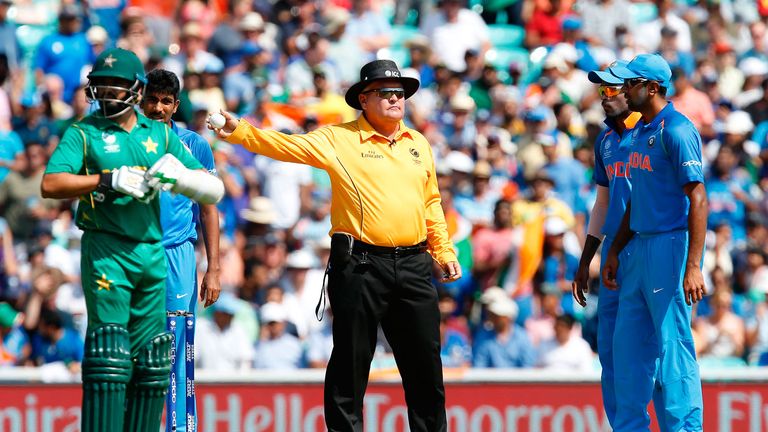 Fakhar Zaman earns a reprieve as he's caught off a no-ball on three