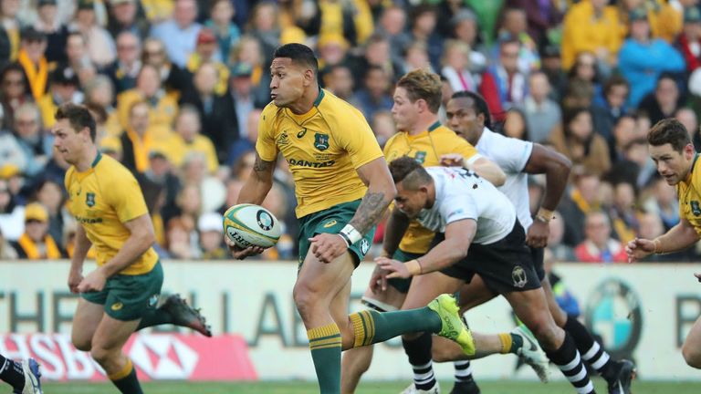 Israel Folau capped a fine all-round display with a brace of tries for the Wallabies