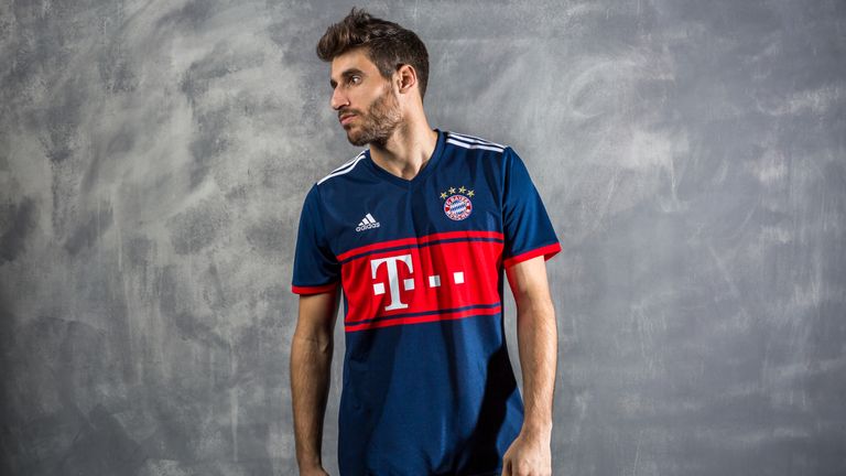 Javi Martinez models Bayern Munich's new away kit