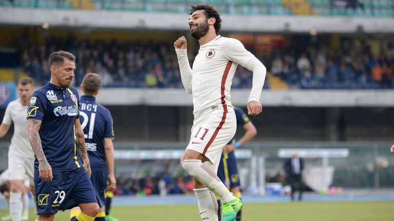 VERONA, ITALY - MAY 20:  Mohamed Salah  of  AS Roma celebrates after scoring  his team's fourth goal during the Serie A match between AC ChievoVerona and A