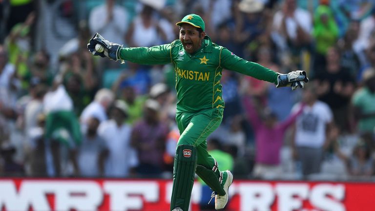LONDON, ENGLAND - JUNE 18:  Pakistan captain Sarfraz Ahmed celebrates after winning the ICC Champions Trophy Final between India and Pakistan at The Kia Ov