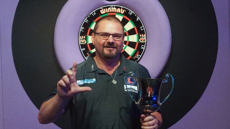 Aussie thrower Peter Machin has qualified for the Grand Slam of Darts this November
