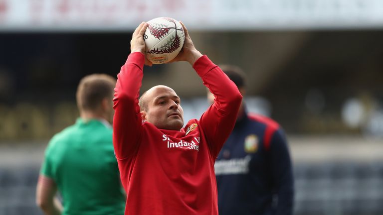 Rory Best practices his throwing during the British & Irish Lions captain's run held at the Forsyth Barr Stadium 