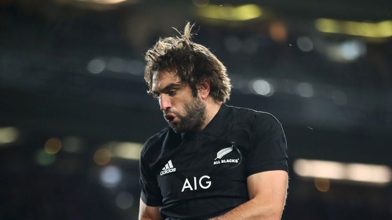 AUCKLAND, NEW ZEALAND - JUNE 24:  Samuel Whitelock of the All Blacks wins lineout ball during the first test match between the New Zealand All Blacks and t