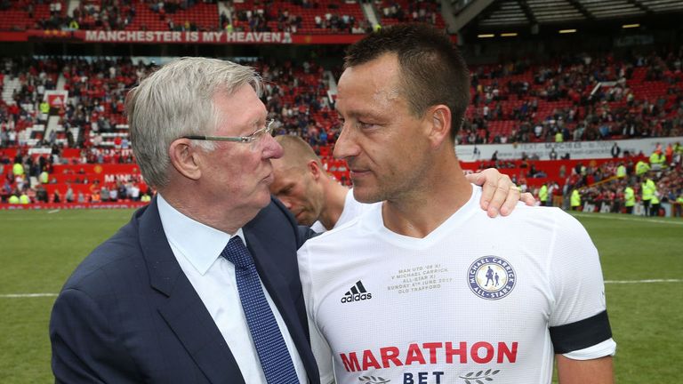 Sir Alex Ferguson speaks to John Terry