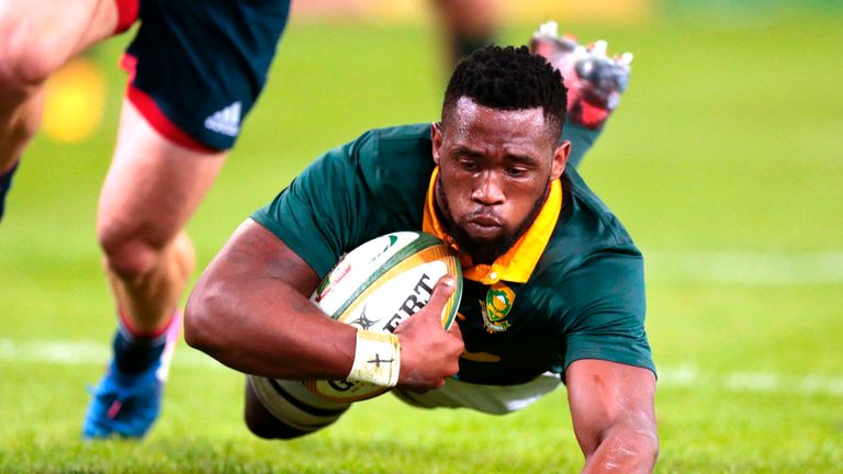 Siya Kolisi of South Africa scores a try during the International test match between South Africa and France at the Kingspark rugby stadium on June 17, 201