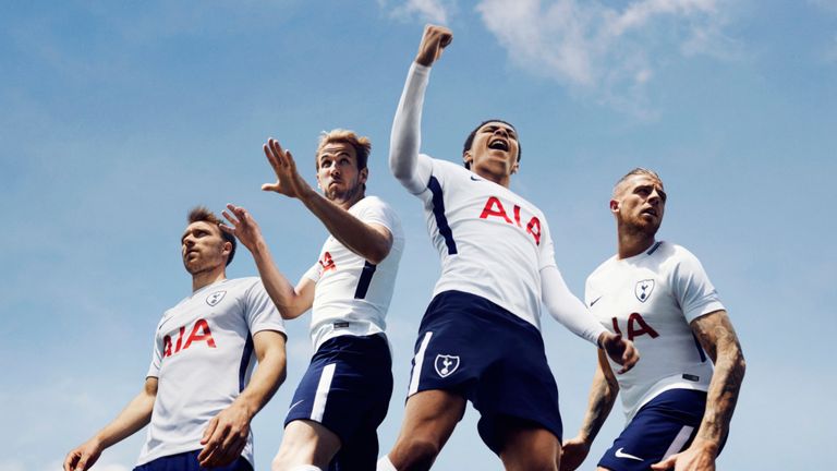 Spurs kit