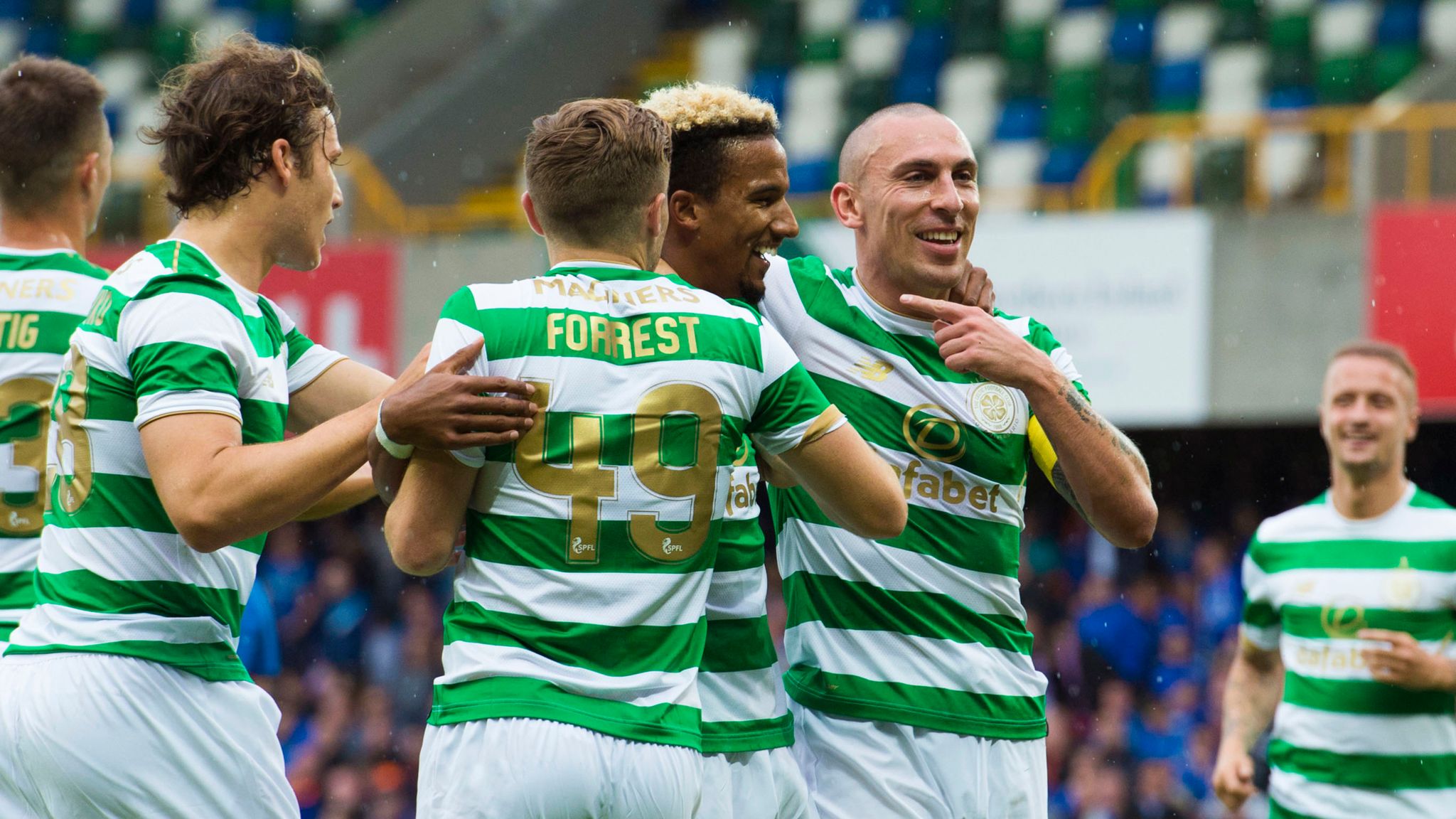 Linfield 0 - 2 Celtic - Match Report & Highlights