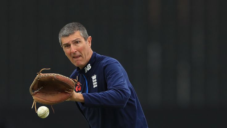 England head coach Mark Robinson in action during the warm up before the Women's ICC World Cup group match