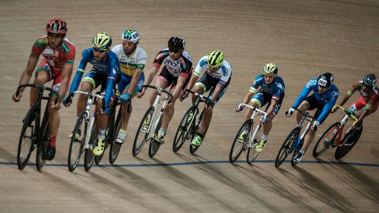 Velodrome cycling