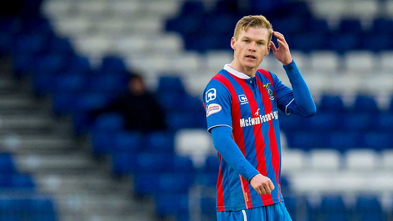 04/02/17 LADBROKES PREMIERSHIP . INVERNESS CT v DUNDEE (2-2) . TULLOCH CALEDONIAN STADIUM - INVERNESS . Billy McKay in action for ICT