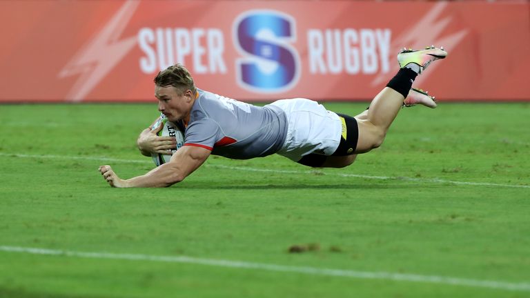 Chris Cloete of the Kings scores a try during the round two Super Rugby match between the Sunwolves and the Kings 