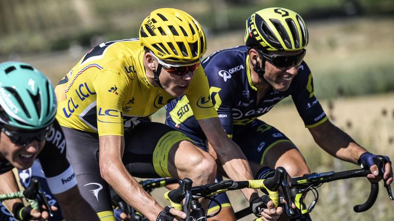 Chris Froome protected his yellow jersey through crosswinds on stage 16