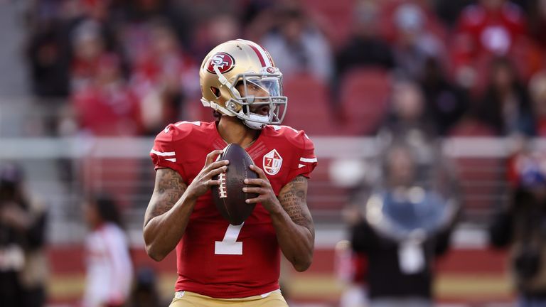 SANTA CLARA, CA - JANUARY 01: Colin Kaepernick #7 of the San Francisco 49ers drops back to pass against the Seattle Seahawks at Levi's Stadium on January 1