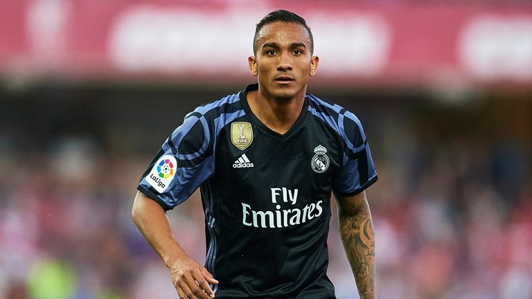 heilig bladerdeeg Verminderen Man City sign Danilo from Real Madrid on five-year contract | Football News  | Sky Sports