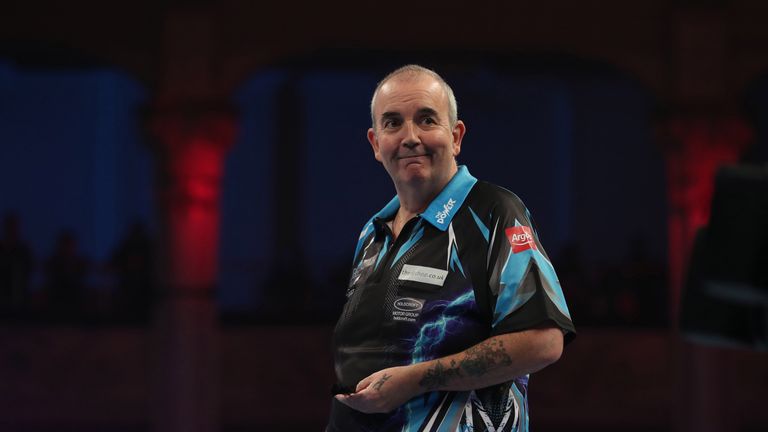 BET VICTOR WORLD MATCHPLAY 2017,.WINTER GARDENS,.BLACKPOOL,.PIC;LAWRENCE LUSTIG.FINAL.PHIL TAYLOR V PETER WRIGHT.PHIL TAYLOR IN ACTION
