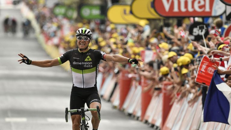 Norway's Edvald Boasson Hagen celebrates as he crosses the finish line at the end of the 222,5 km nineteenth stage of the 104th edition of the Tour de Fran