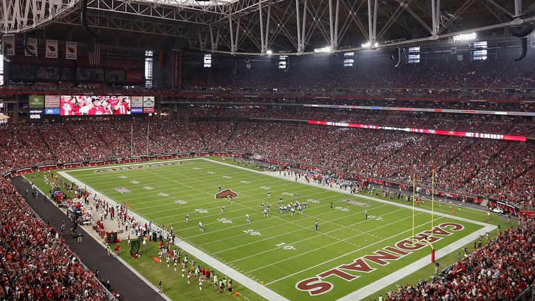 General view of action between the Arizona Cardinals and the New England Patriots during the NFL game