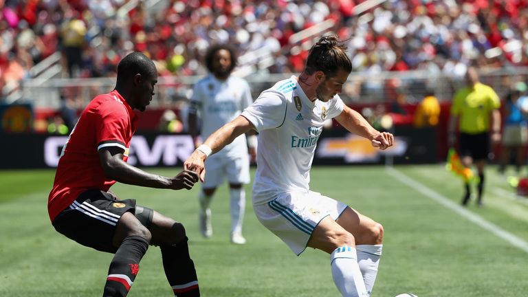 Gareth Bale shields the ball from Eric Bailly on Sunday at Levi's Stadium