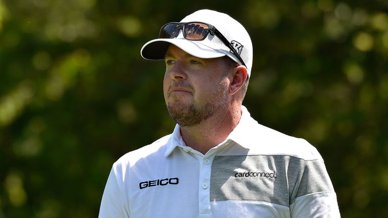 Robert Garrigus matched the course record with a 10-under 62