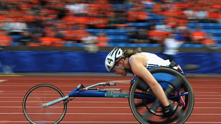 Hannah Cockcroft smashed her own world record to win gold