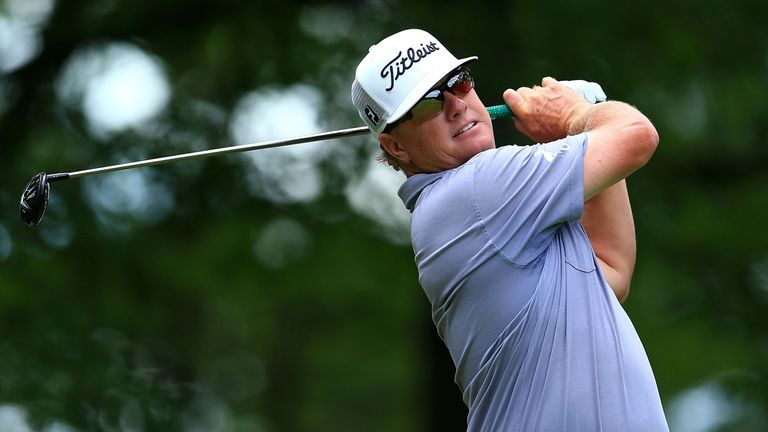 Charley Hoffman takes a one-stroke lead into the final round