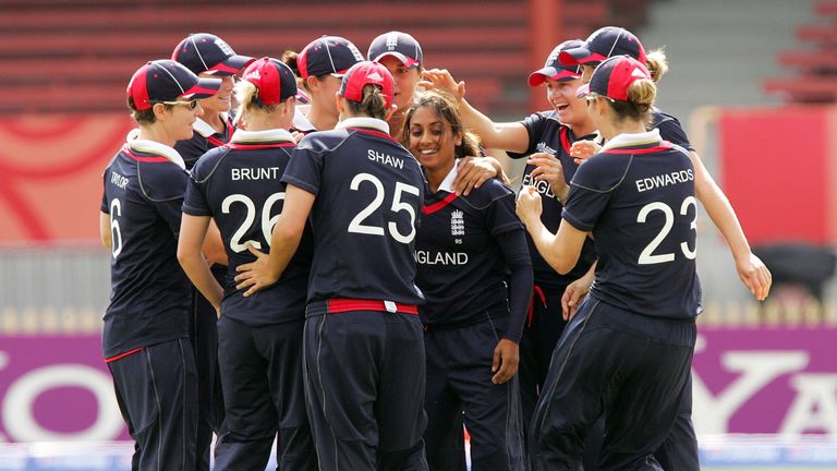 SYDNEY, AUSTRALIA - MARCH 10: Isa Guha of England is congratulated after she caught M.D. Thirushkamini of India during the ICC Women's World Cup 2009 round